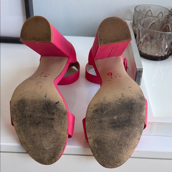 Mix No. 6 Avery Fuchsia Block Heeled Sandals - Picture 7 of 10